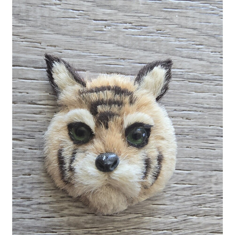 Vintage Fur Green Glass Eyes Tiger Cat Brooch / Pin